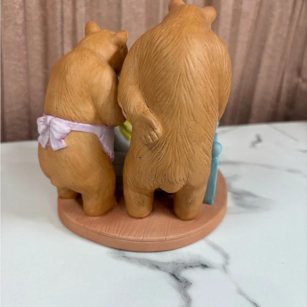Danbury Mint Goldilocks And The Three Bears porcelain figurine